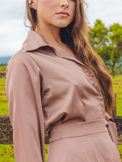 Camisa en seda suave con silueta ajustada Cristalina