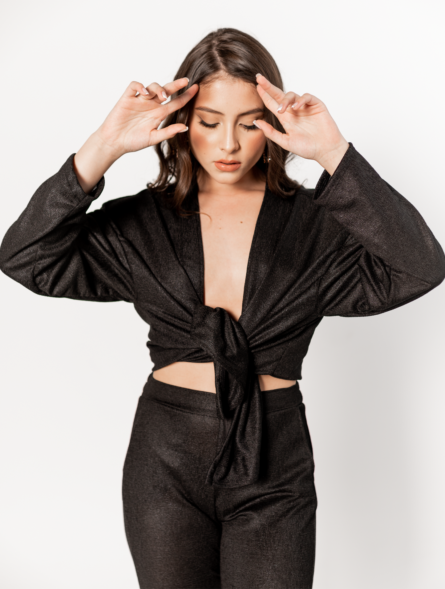 Set blusa abierta manga larga y pantalón tiro alto La Belle